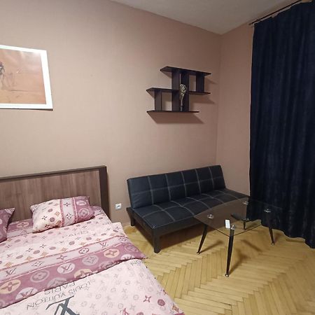 Ляльковий Театр Не Мансарда Lviv Luaran gambar
