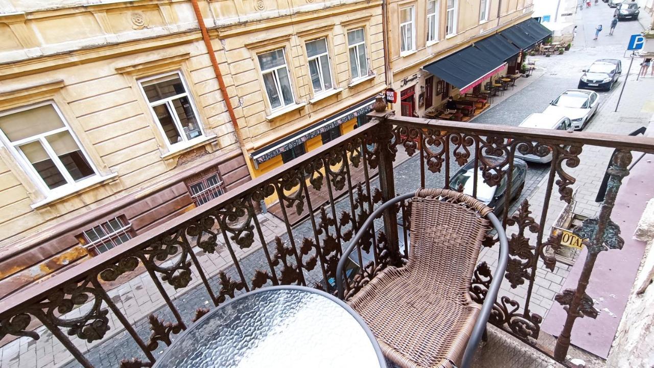 Ляльковий Театр Не Мансарда Lviv Luaran gambar